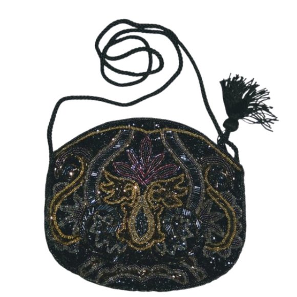 Vintage Handbags - Vintage Pretty Black  And Gold Beaded Purse